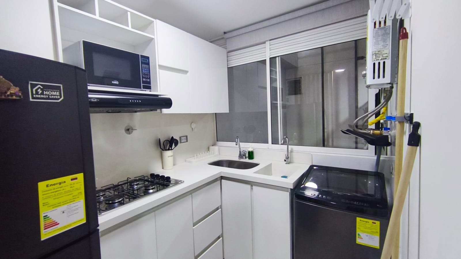 Se Arrienda Apartaestudio Amoblado, en San Javier, Medellín