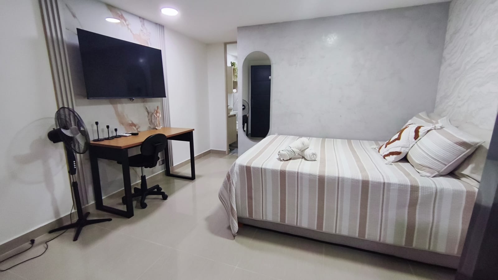 Se Arrienda Apartaestudio Amoblado, en San Javier, Medellín