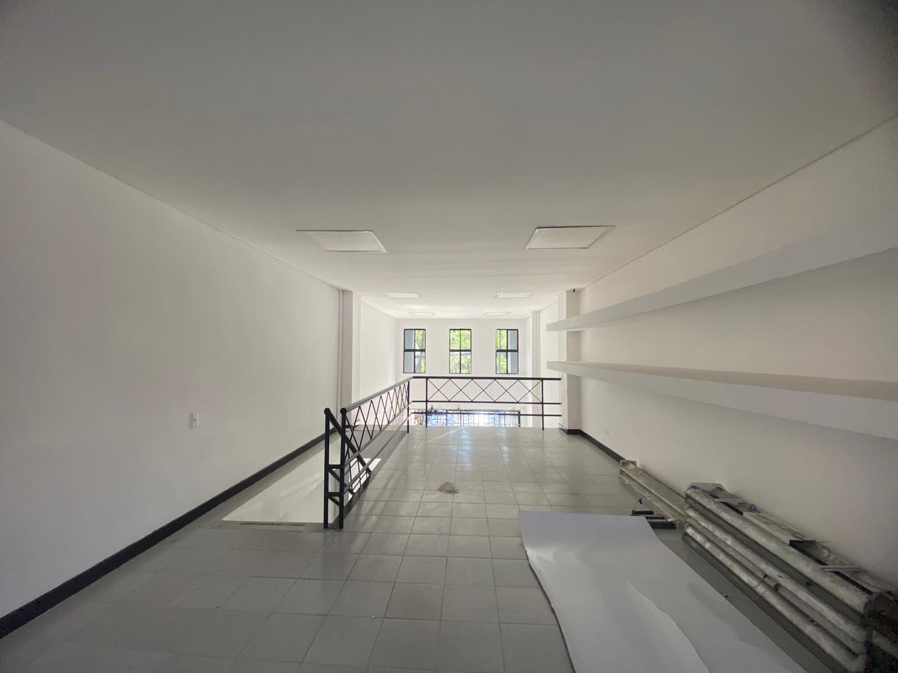 Amplio Local para Arriendo en Laureles, Medellín