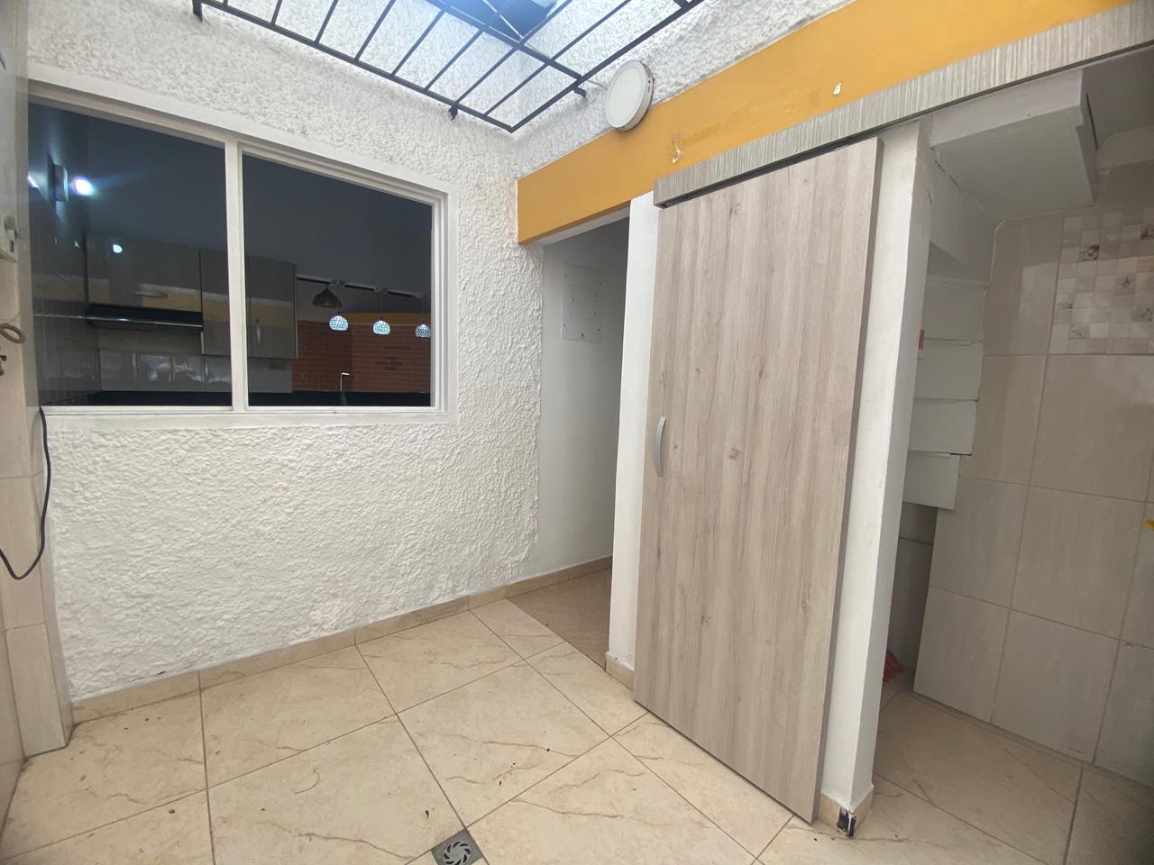 Amplia Casa para Arriendo en el Velódromo, Medellín