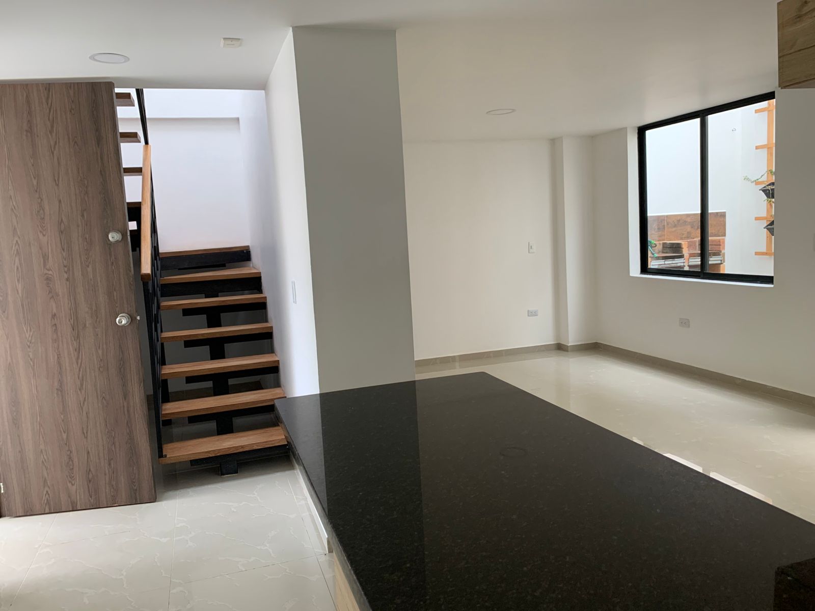 Se Vende o Arrienda Casa Unifamiliar, en la Ceja, Antioquia