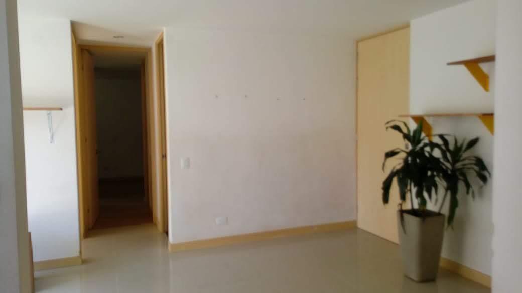 Se Vende Apartamento en el Loma del Esmeraldal, Envigado