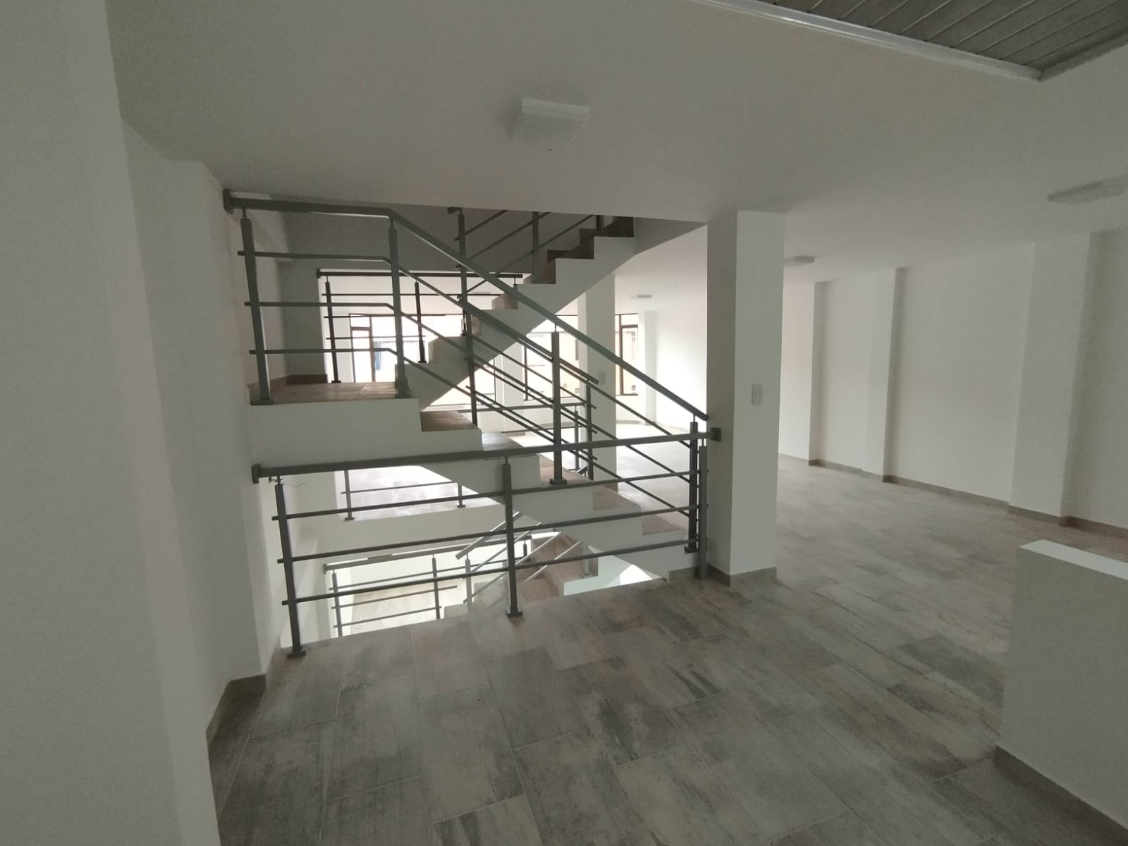 Se arrienda casa para negocio Suba Lombardía Bogotá