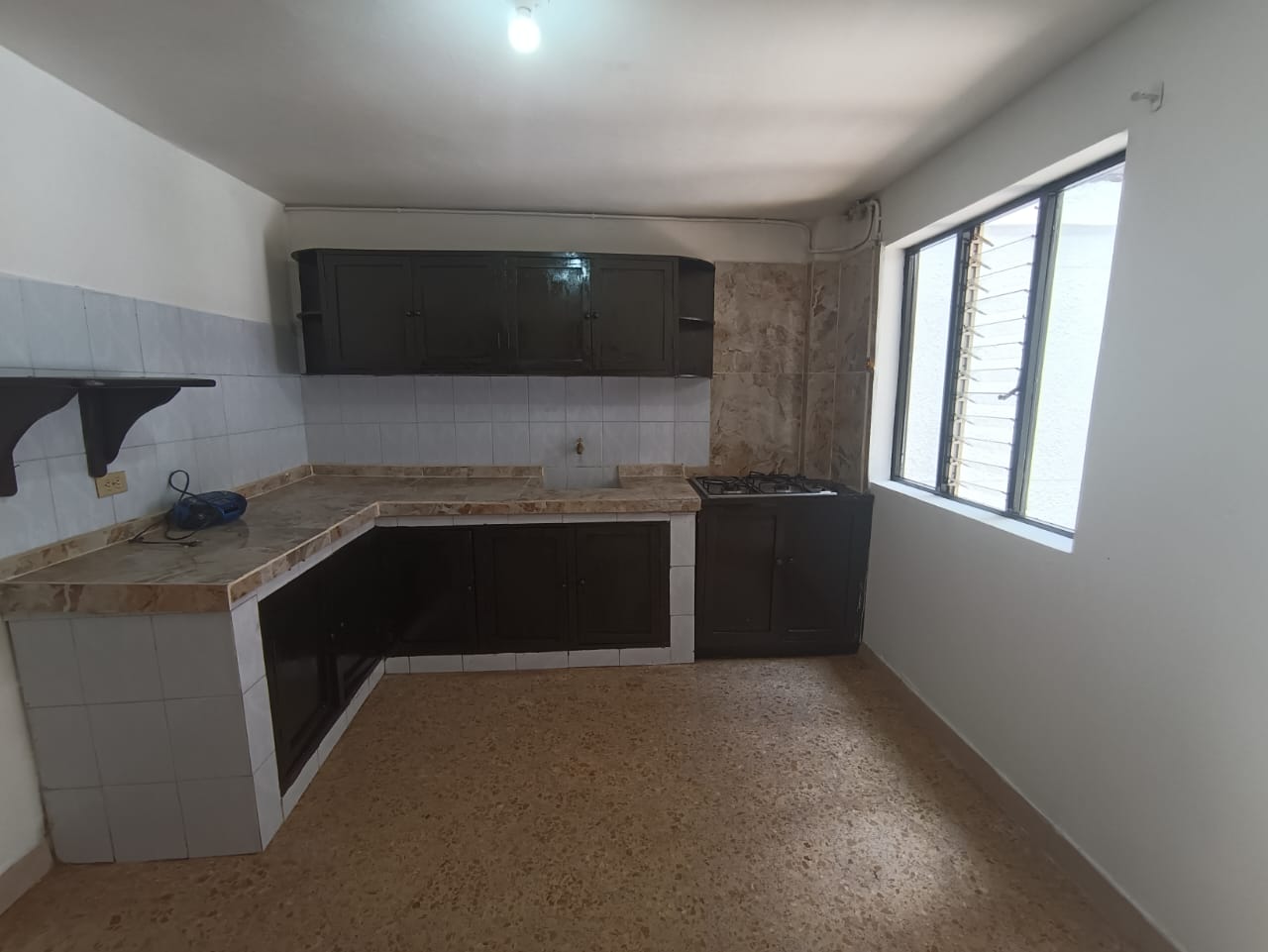 Se Arrienda Casa  en Robledo Aures, Medellin
