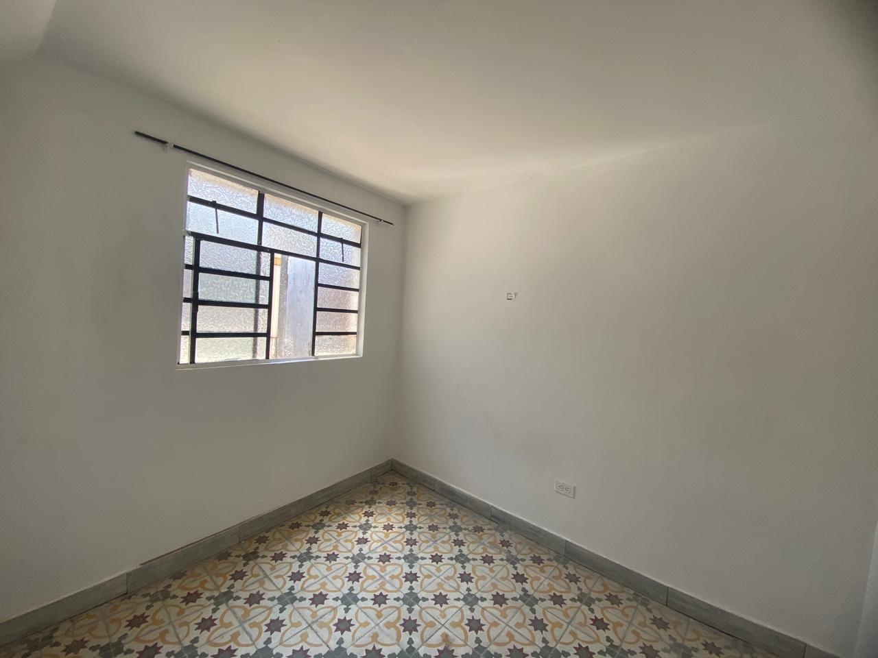 Amplia Casa para Arriendo en Buenos Aires, Medellín