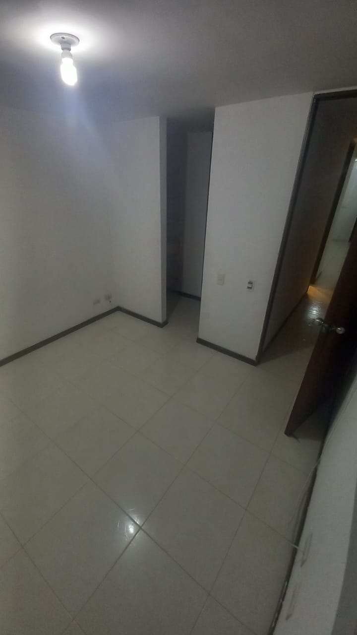 Amplio Apartamento Para Arriendo en Pilarica, Medellín