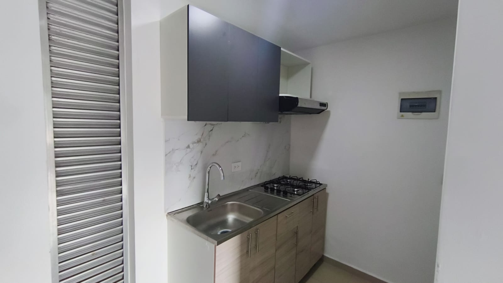 ARRIENDO DE APARTAMENTO EN LOMA DEL LOS BERNAL, MEDELLIN