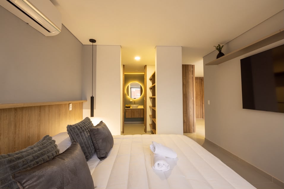 Apartamento de Lujo Amoblado para Venta en Laureles, Estadio