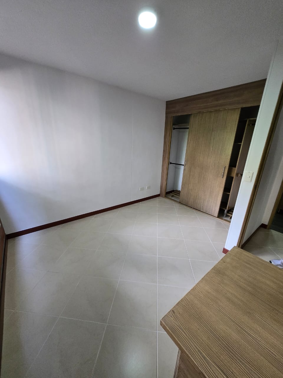 Se Arrienda Apartaestudio En La Loma De Los Bernal