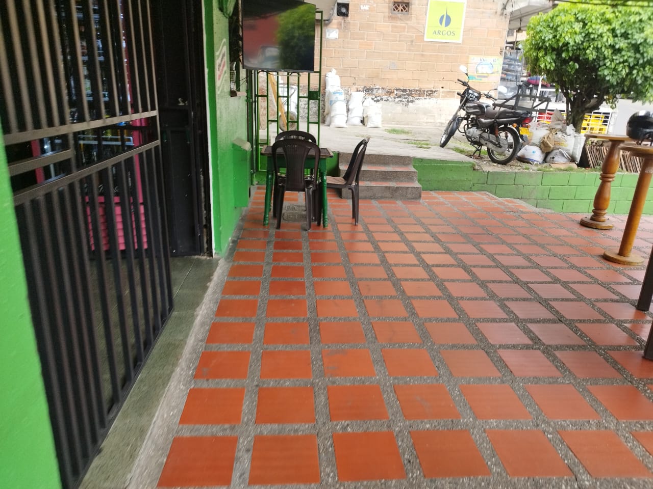 Se Vende Casa Esquinera, en Robledo Villa Flora, Medellín