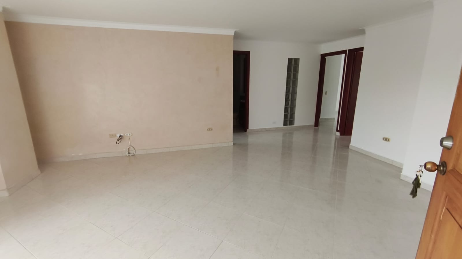 Se Arrienda Apartamento en los Colores, Medellín