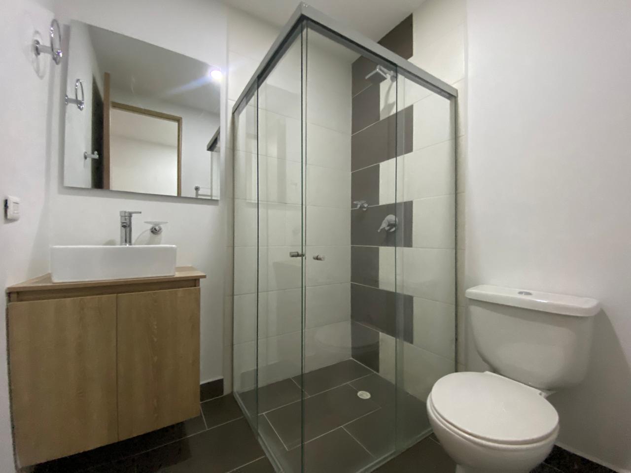 Amplio Apartamento para Arriendo en Sabaneta, Medellín