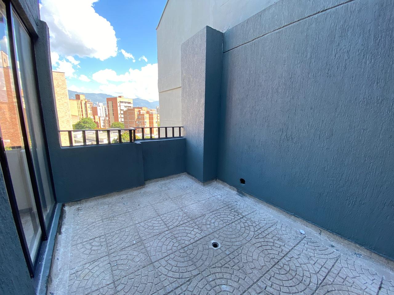 Penthouse Moderno para Arriendo en Laureles, Medellín