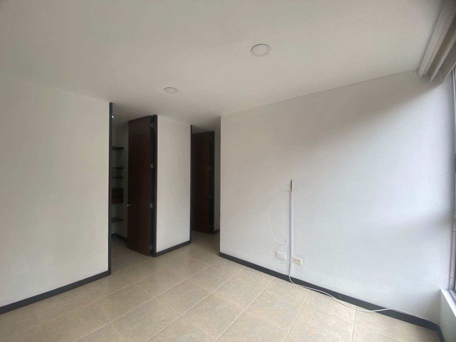 Apartamento con Excelentes Acabados para Arriendo en Poblado, Medellín