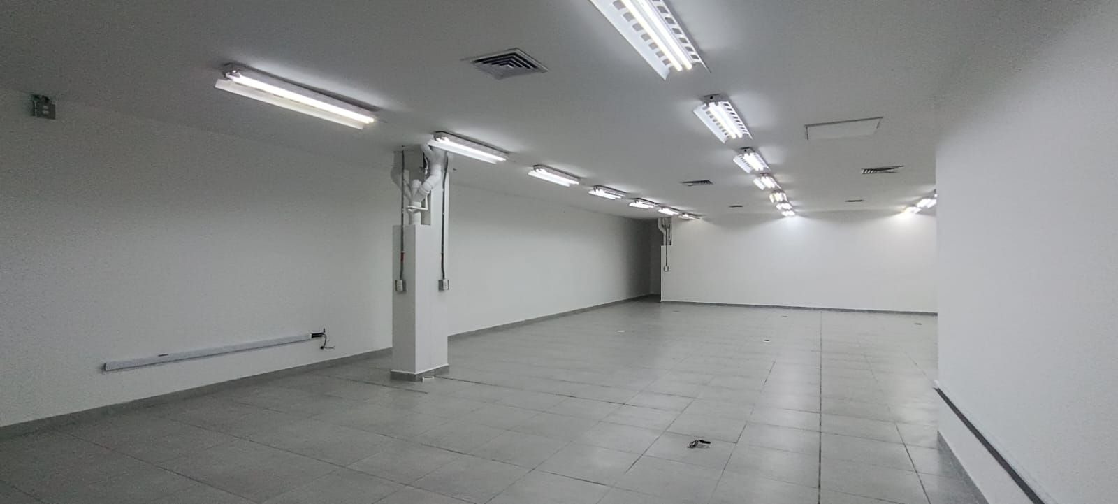 Se Arrienda Local en Carlos E Restrepo, Medellín