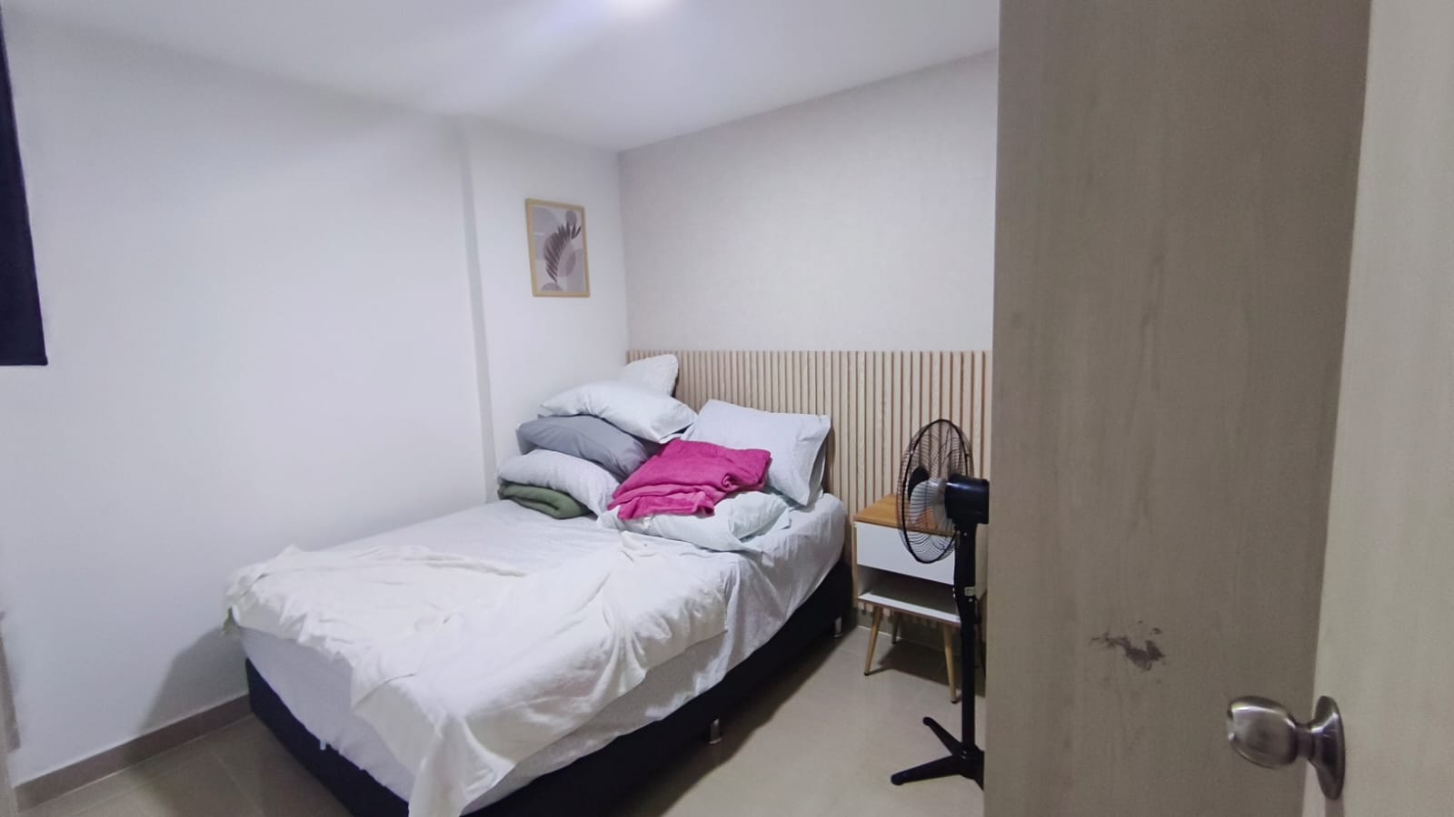 Se Arrienda Apartaestudio Amoblado, en San Javier, Medellín