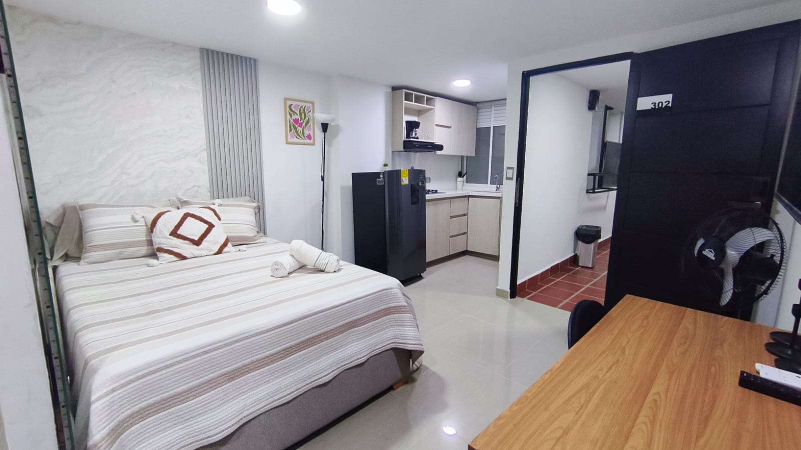 Se Arrienda Apartaestudio Amoblado, en San Javier, Medellín