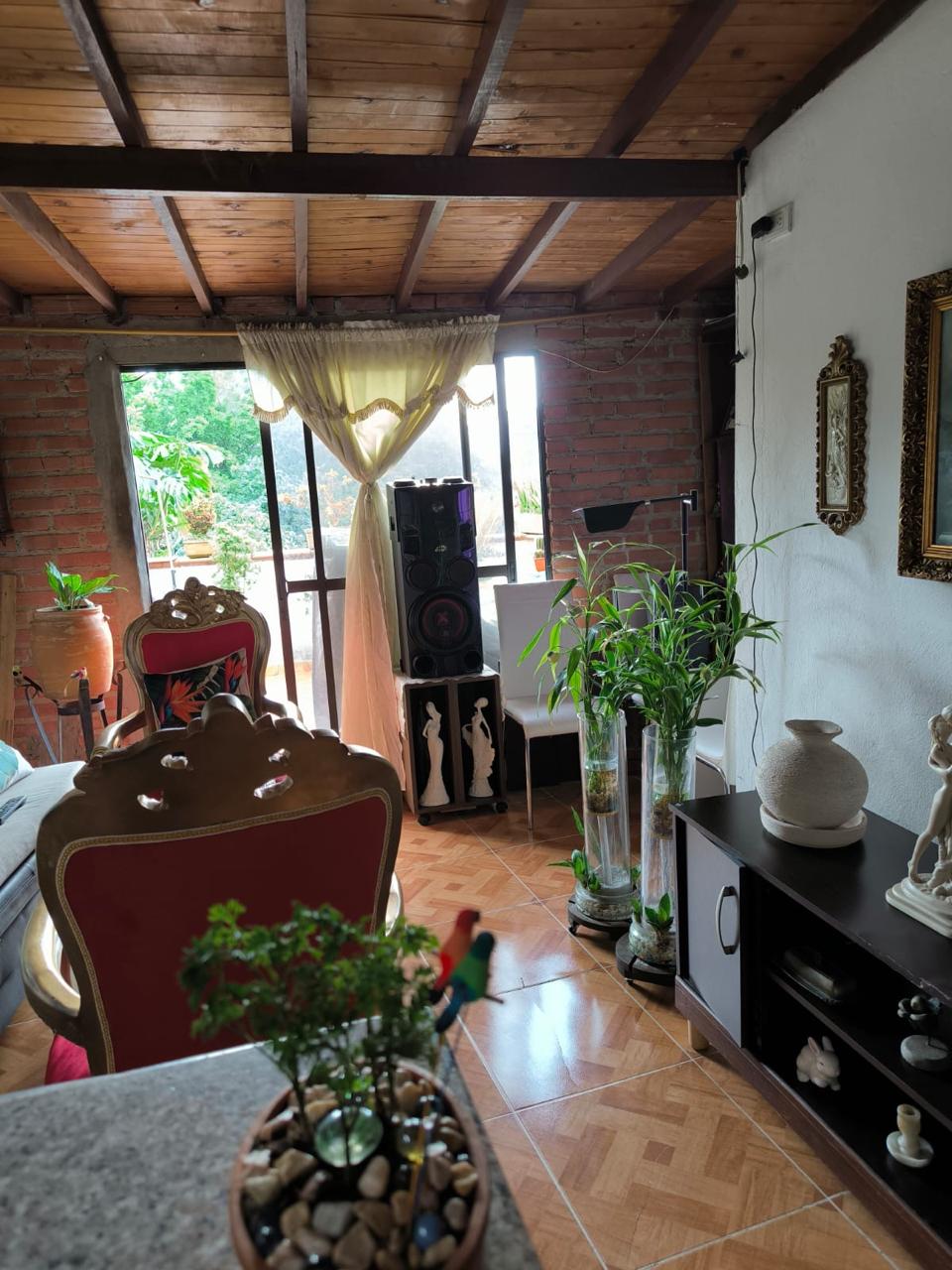 Bloque de Casas con Excelente Ubicación para la Venta en el Poblado