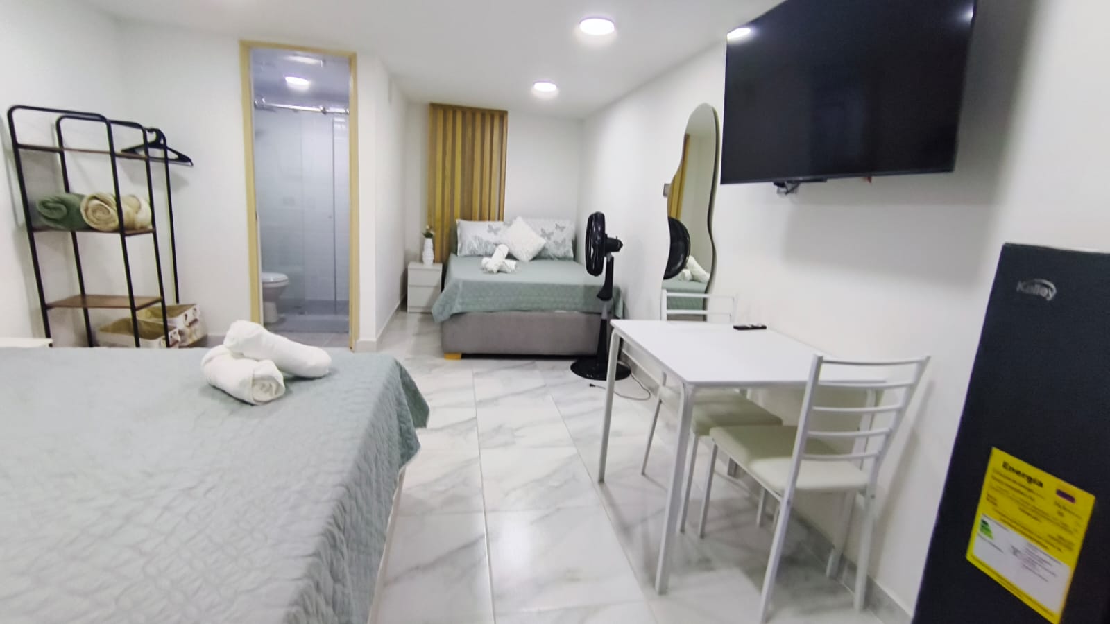 Se Arrienda Apartaestudio Amoblado, en San Javier, Medellín