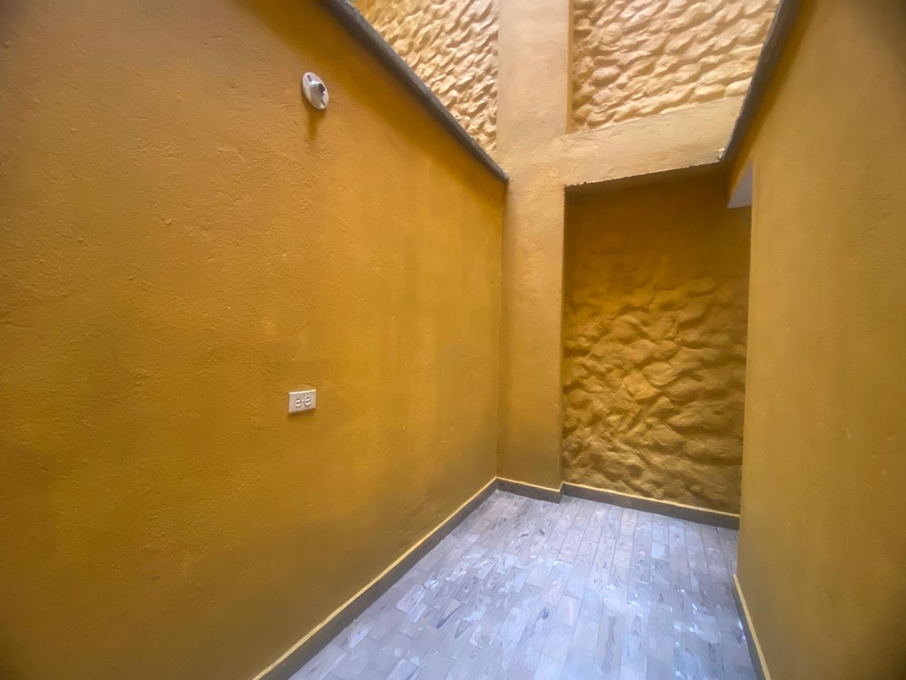 Comodo Apartaestudio para Arriendo en Barrio Cristobal, Medellín