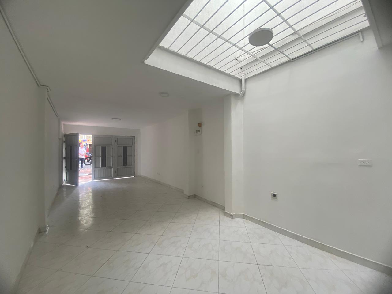 Amplia Casa Comercial para Arriendo en Belén, Fátima