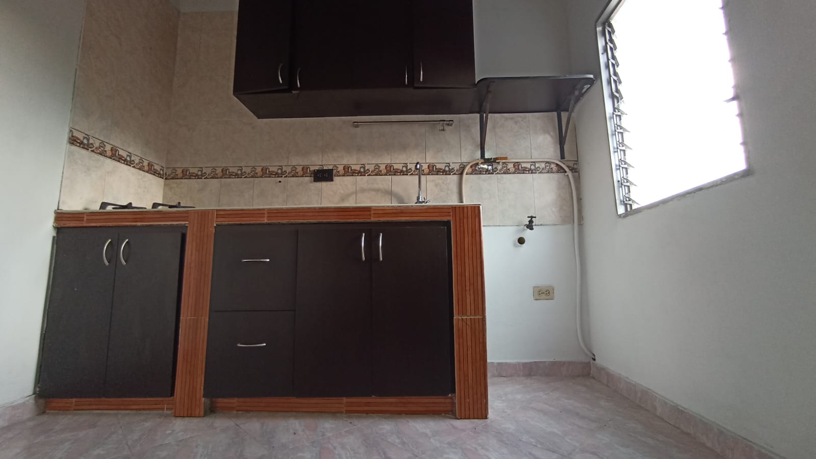 Se Arrienda Apartaestudio En Bosques De San Pablo, Medellin