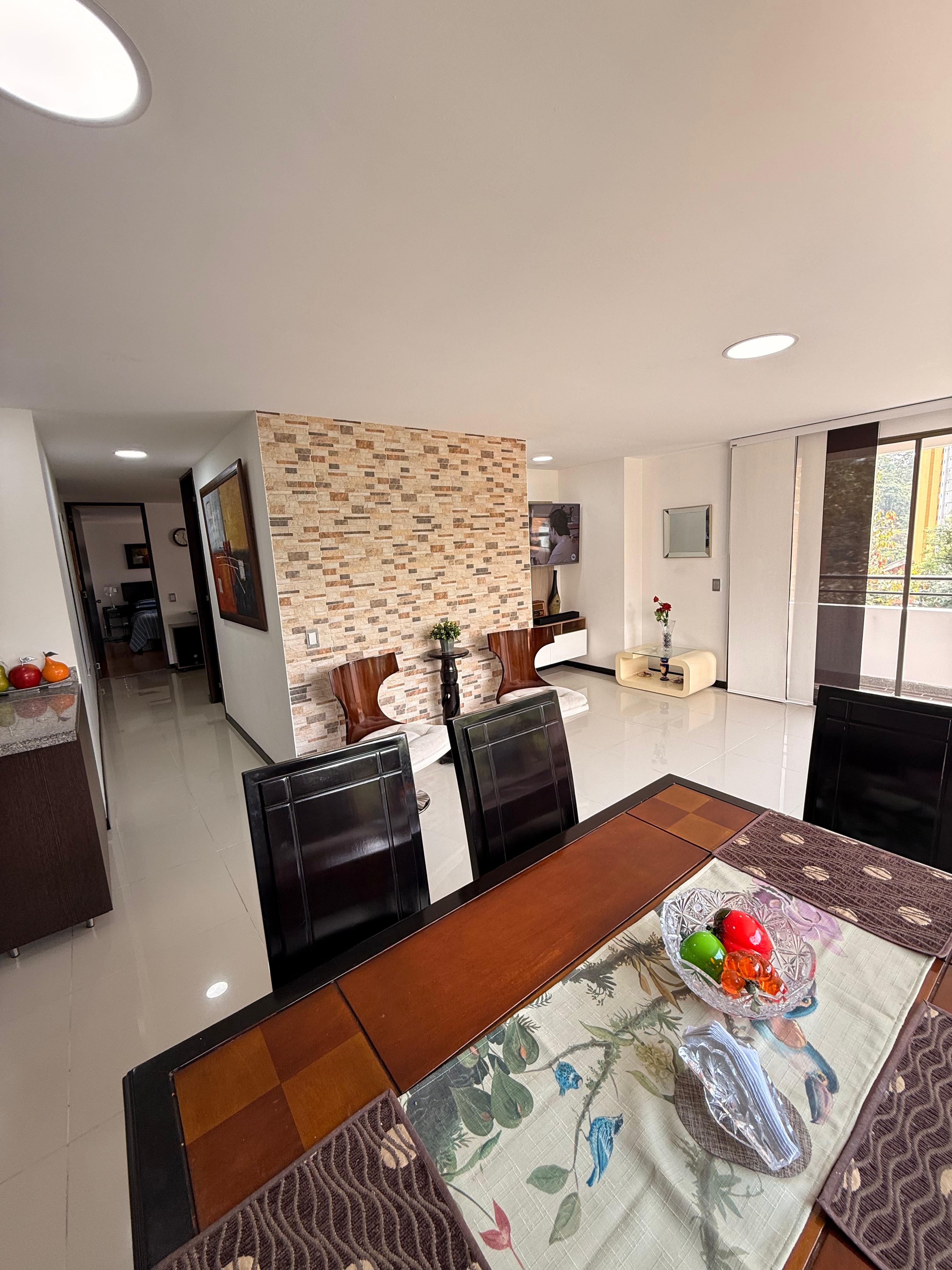 Amplio Apartamento para la Venta en Robledo, Pilarica