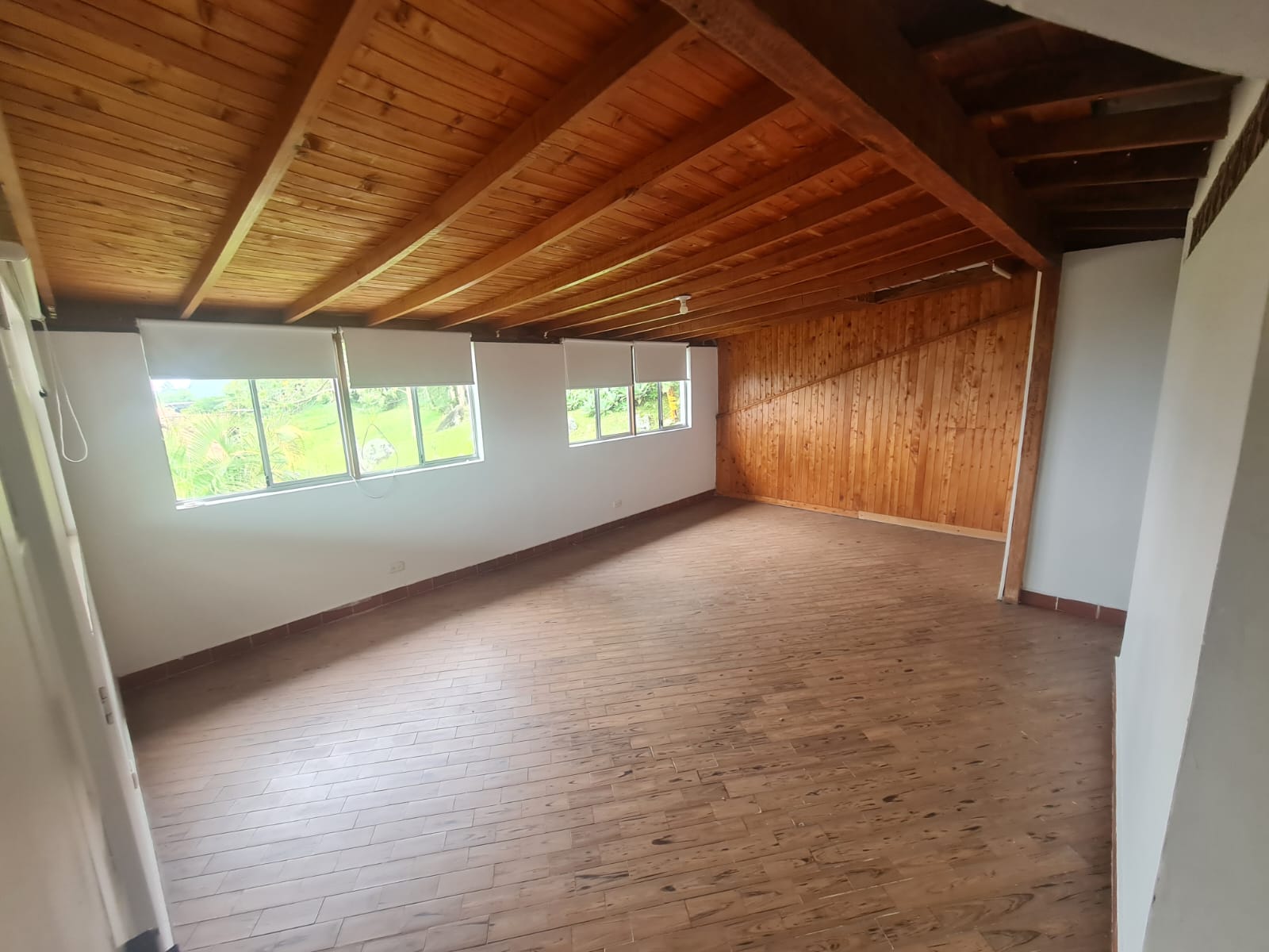 Se Arrienda Casa Campestre en el Poblado, Medellín