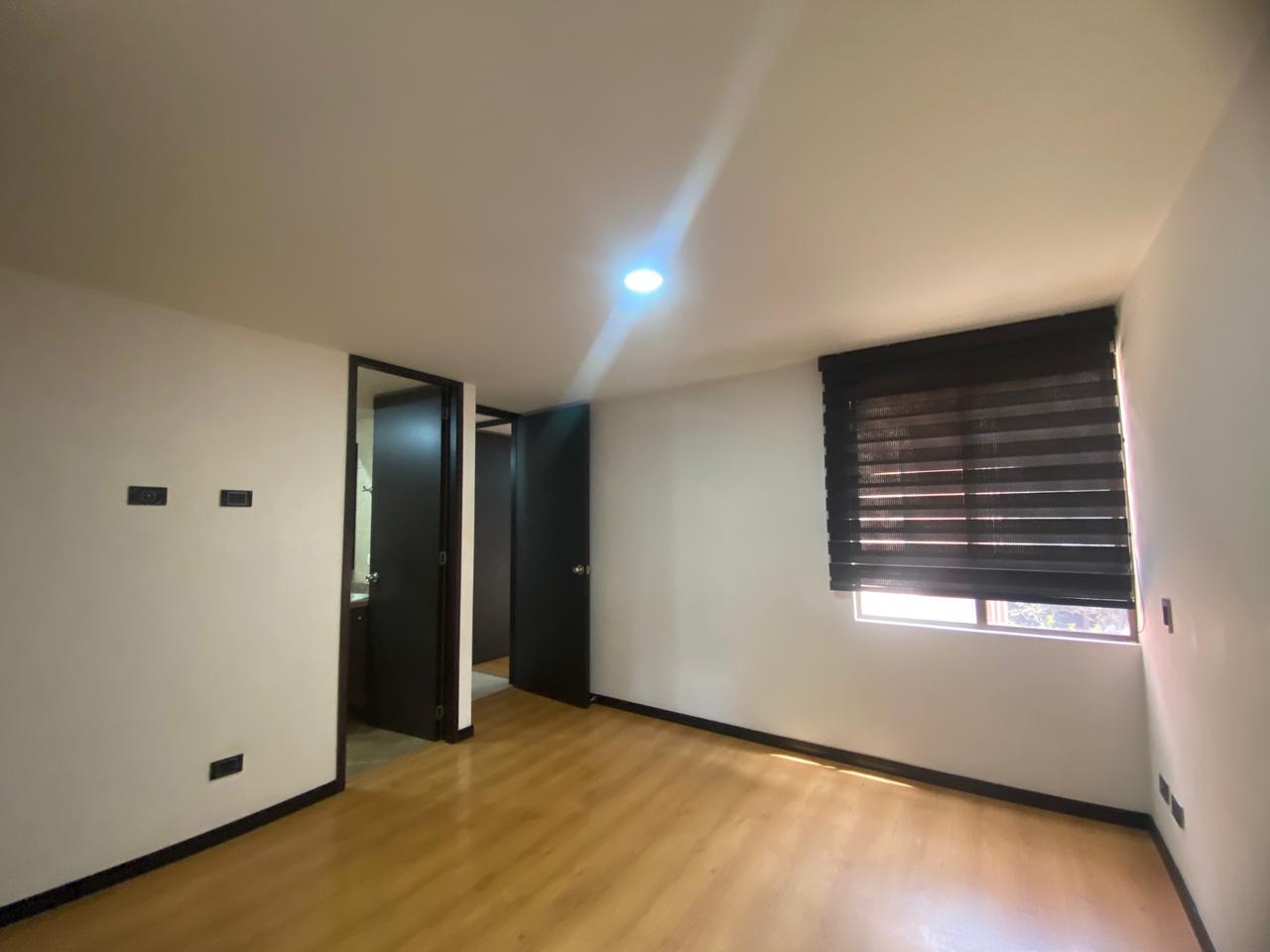 Moderno Apartamento para Arriendo en Robledo, Pilarica