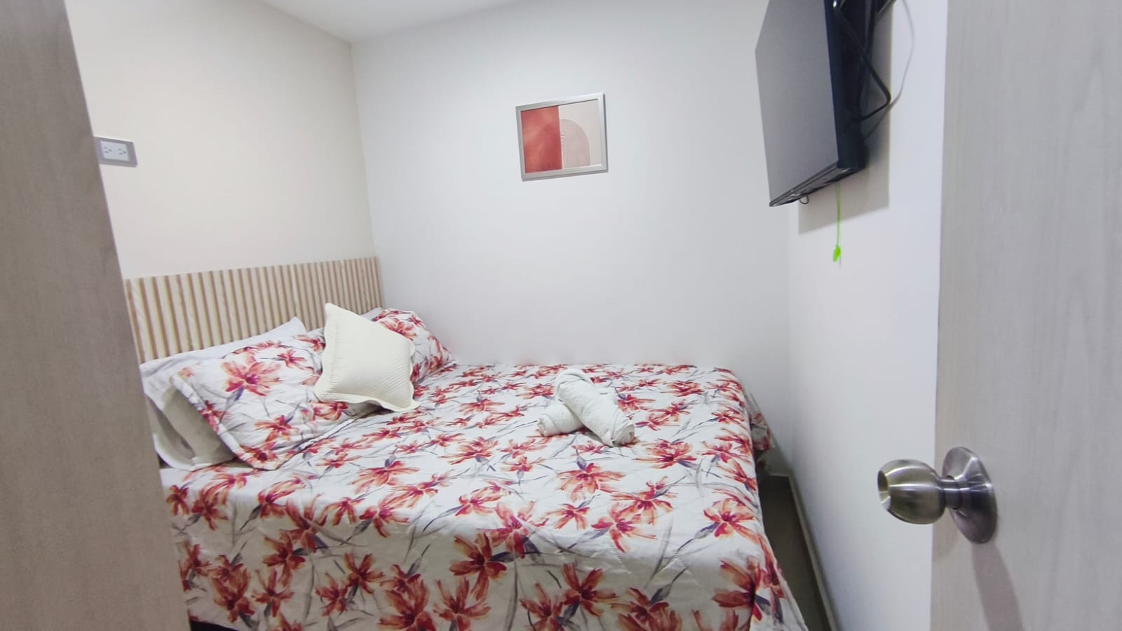 Se Arrienda Apartamento Amoblado, en San Javier, Medellín