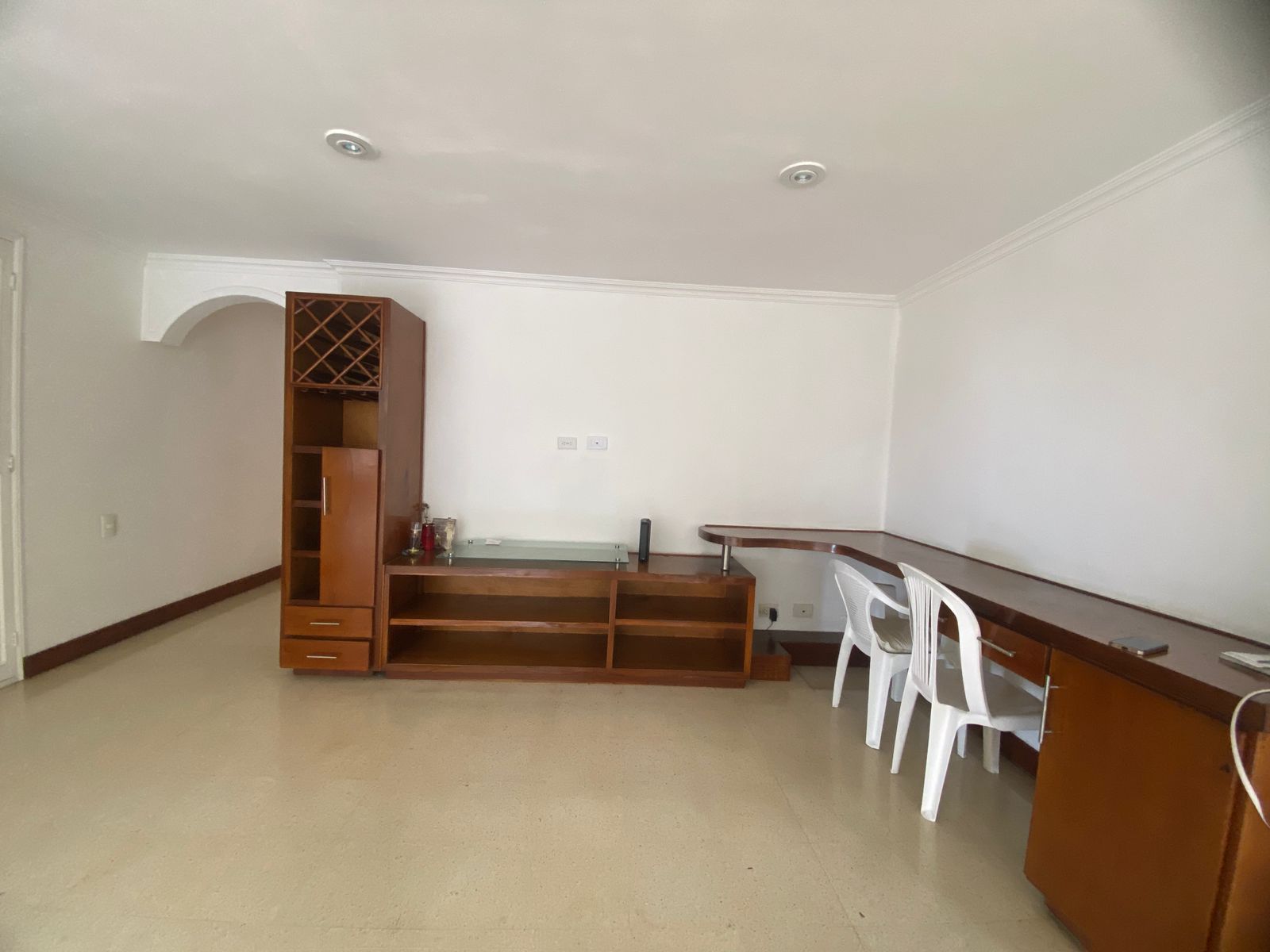 Se Vende Amplio Apartamento en Laureles, Medellín