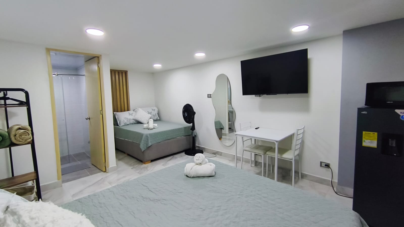 Se Arrienda Apartaestudio Amoblado, en San Javier, Medellín