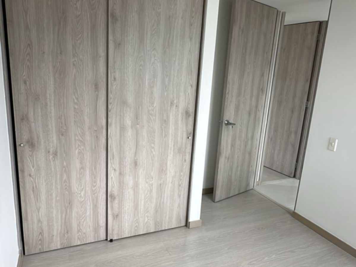 Apartamento en Venta Aluna Envigado | Parqueadero y Cuarto Útil