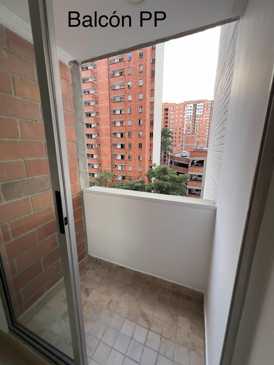 Se Vende Apartamento En Los Colores, Medellin