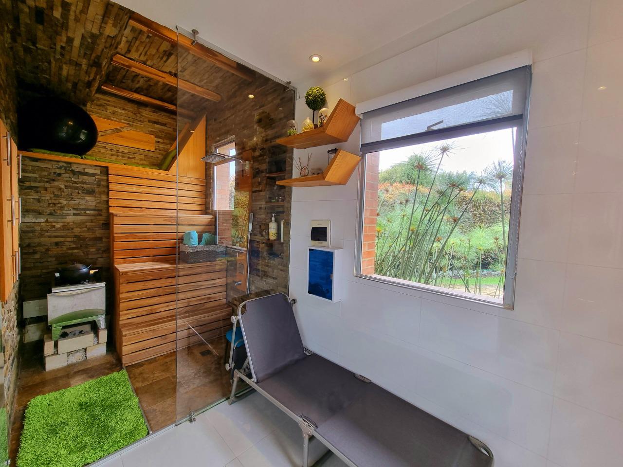 Se Vende Casa Lote de 1.800 mts2 Suba Bogotá