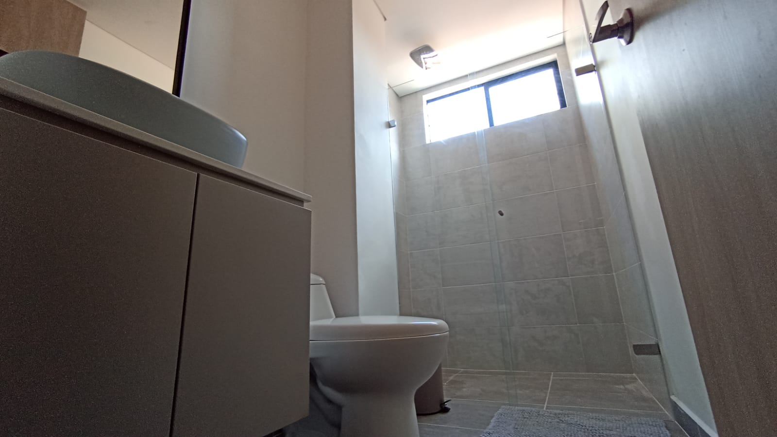Se Arrienda Apartamento En La Castellana, Medellin