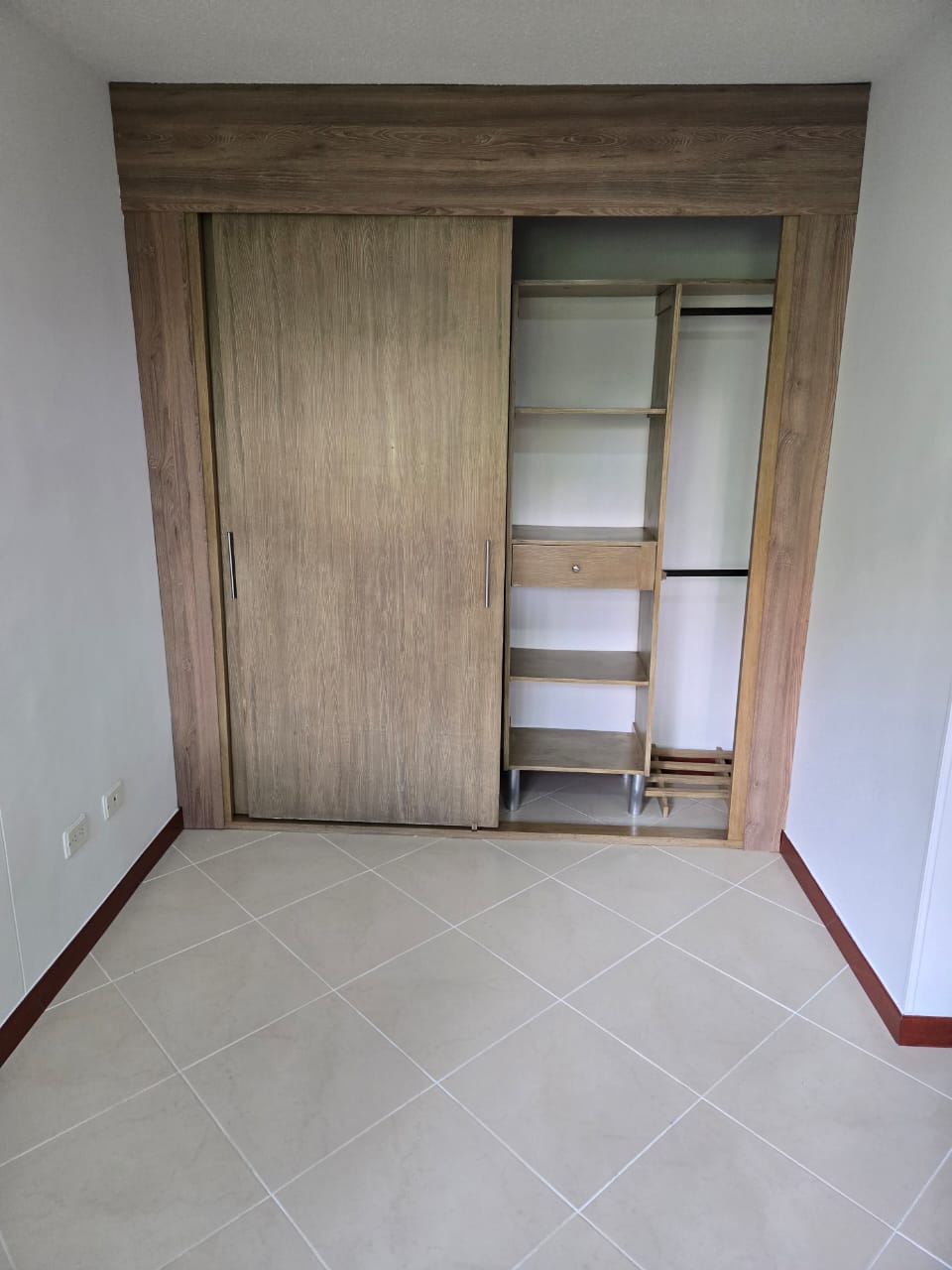 Se Arrienda Apartaestudio En La Loma De Los Bernal
