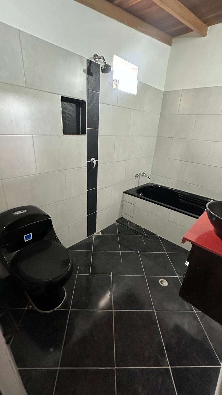 Se Arrienda Casa En Bosques De San Pablo, Medellin