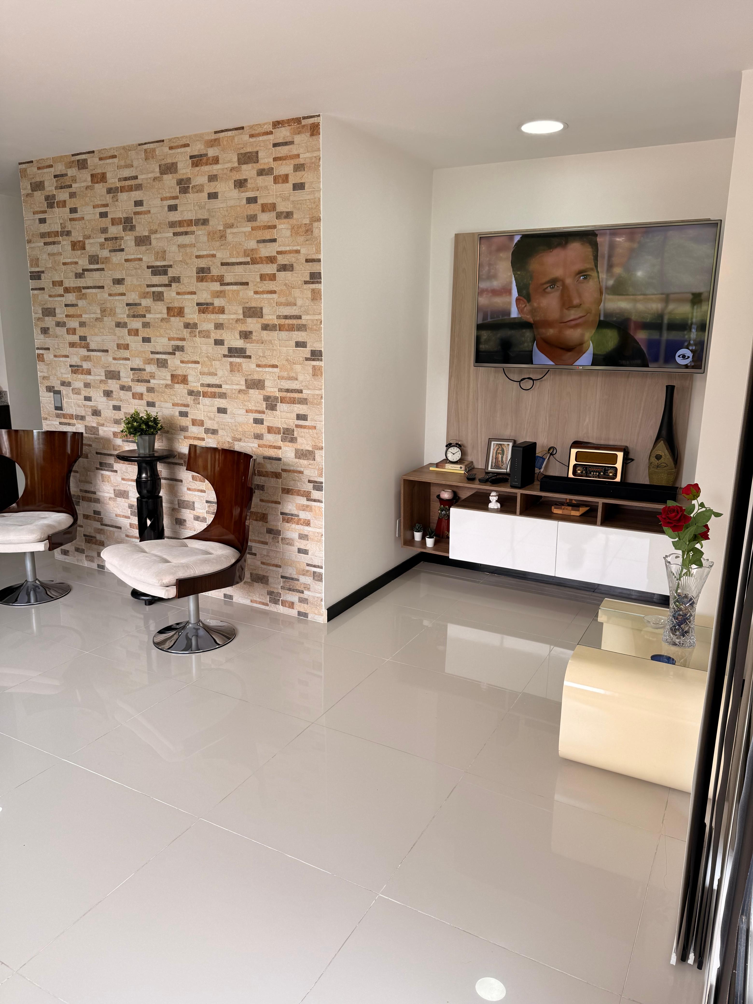 Amplio Apartamento para la Venta en Robledo, Pilarica