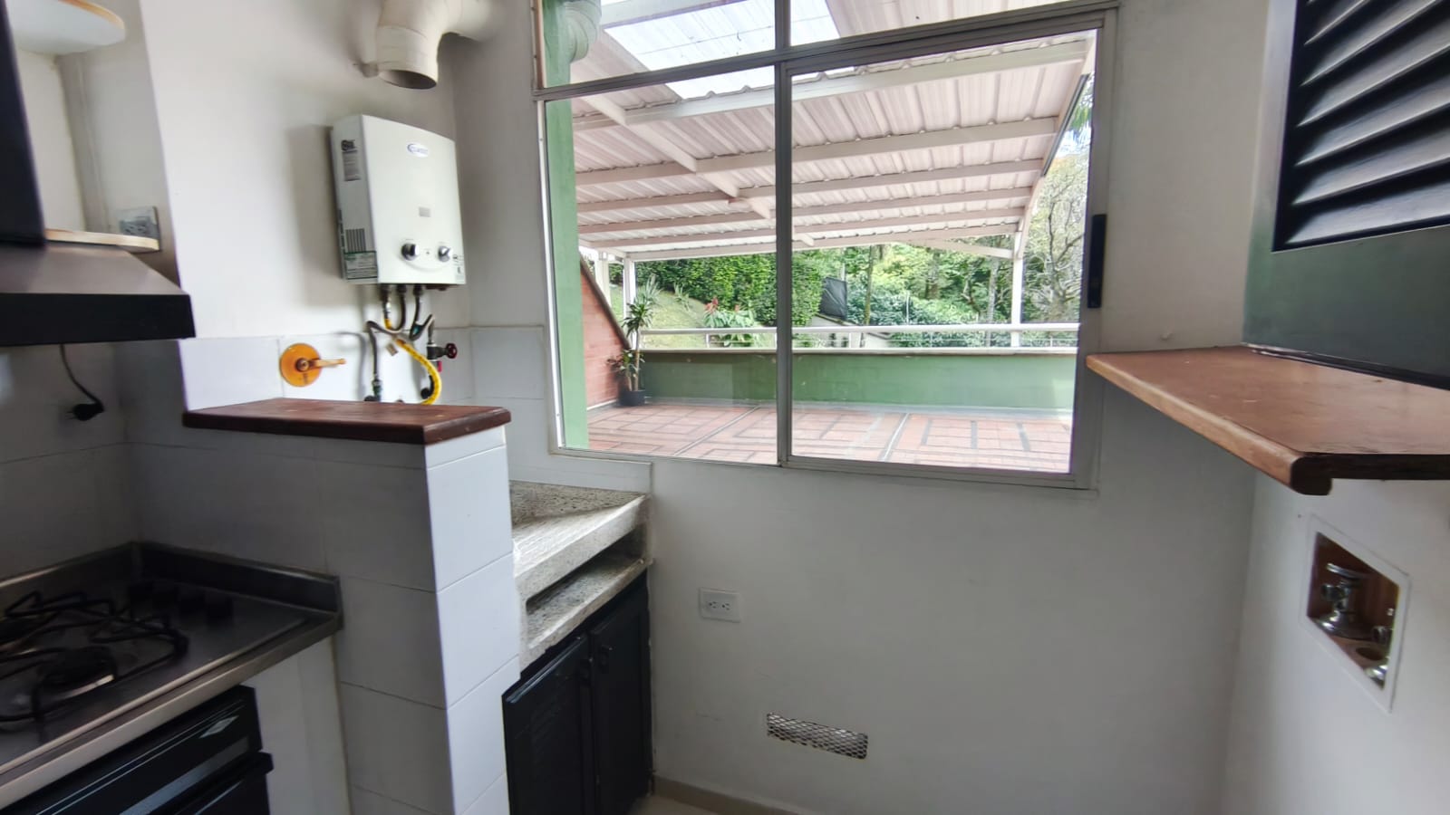 Se Arrienda Apartamento en la Loma de los Bernal, Medellín