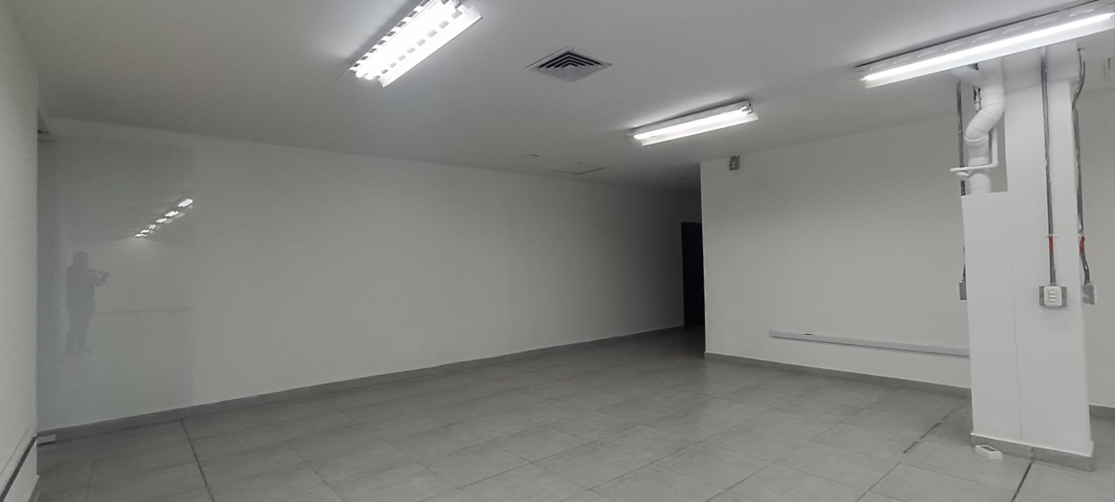 Se Arrienda Local en Carlos E Restrepo, Medellín