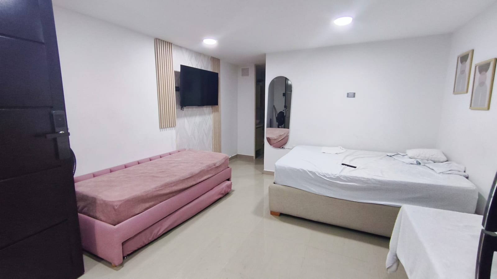 Se Arrienda Apartaestudio Amoblado, en San Javier, Medellín