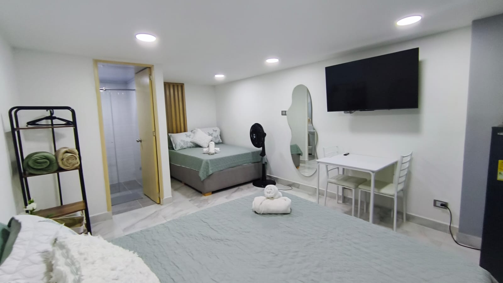Se Arrienda Apartaestudio Amoblado, en San Javier, Medellín