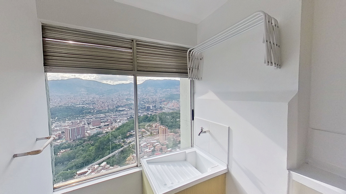 VENTA APARTAMENTO BARRIO LA MILAGROSA PISO 28 VISTA PANORAMICA