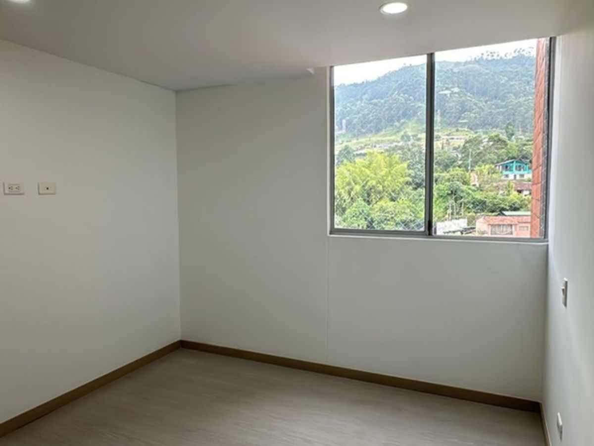 Apartamento en Venta Aluna Envigado | Parqueadero y Cuarto Útil