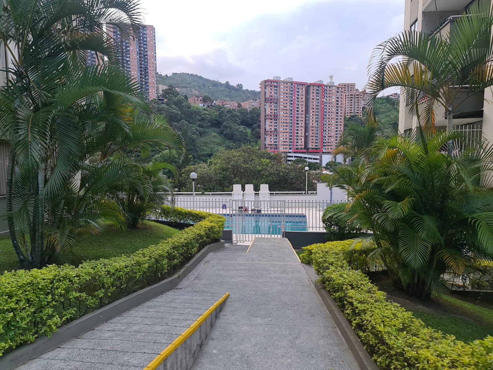 Moderno Apartamento para Arriendo en Belén, La Mota
