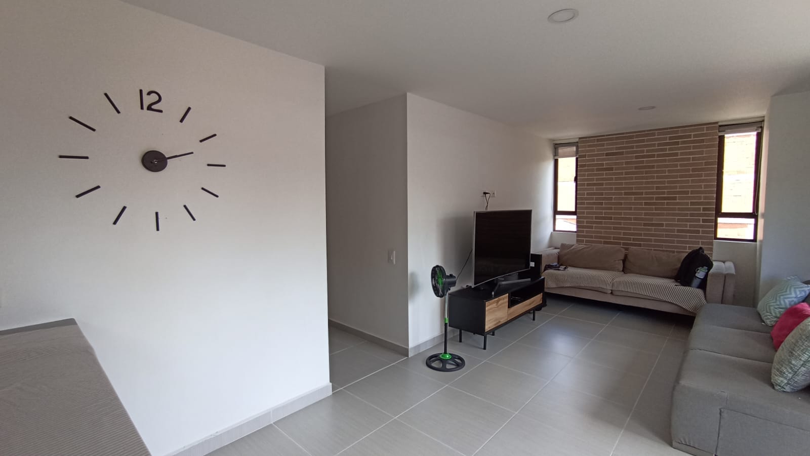 Se Arrienda Apartamento En La Castellana, Medellin