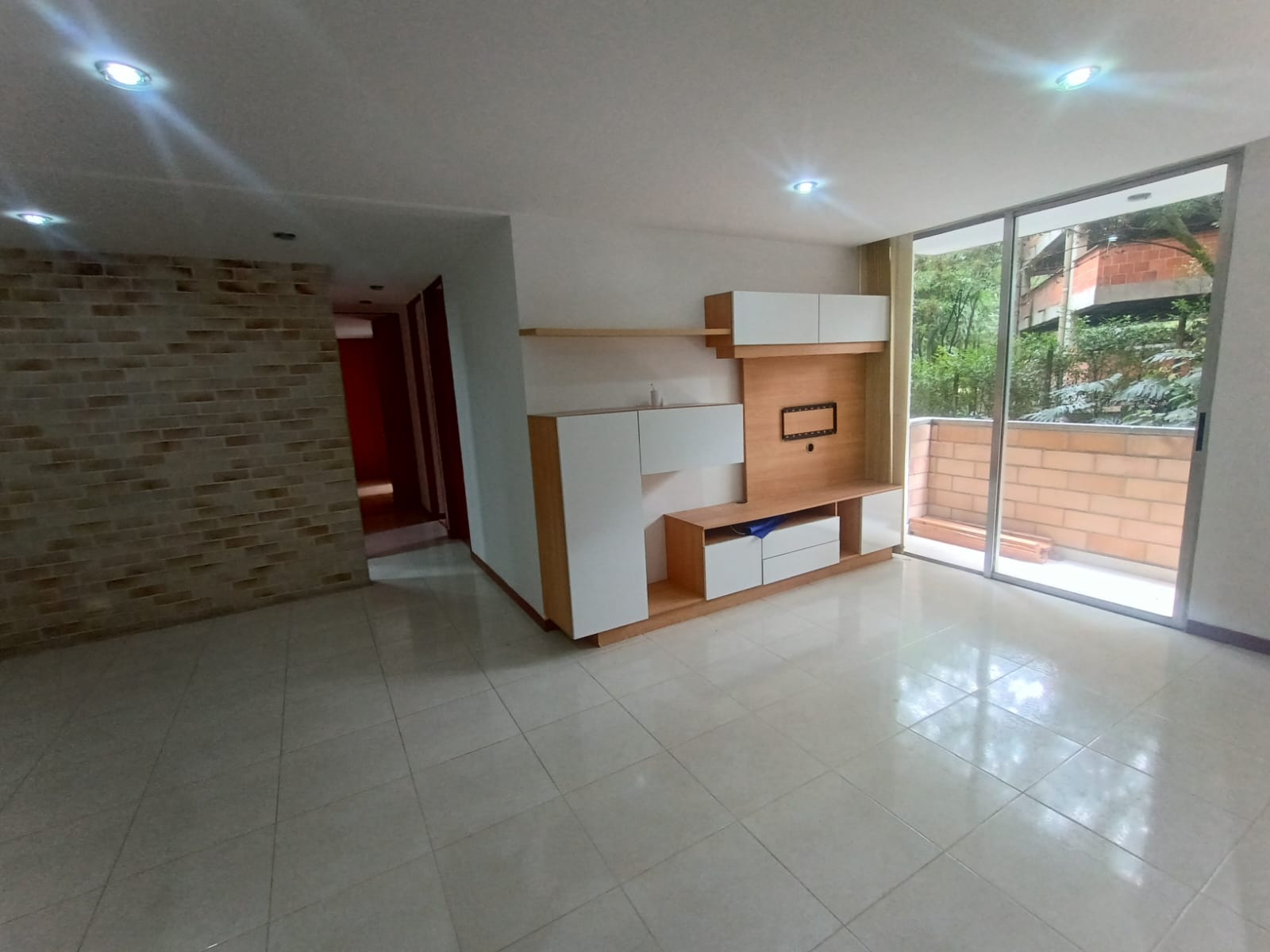 Se Arrienda Apartamento en la Loma de los Bernal, Medelín