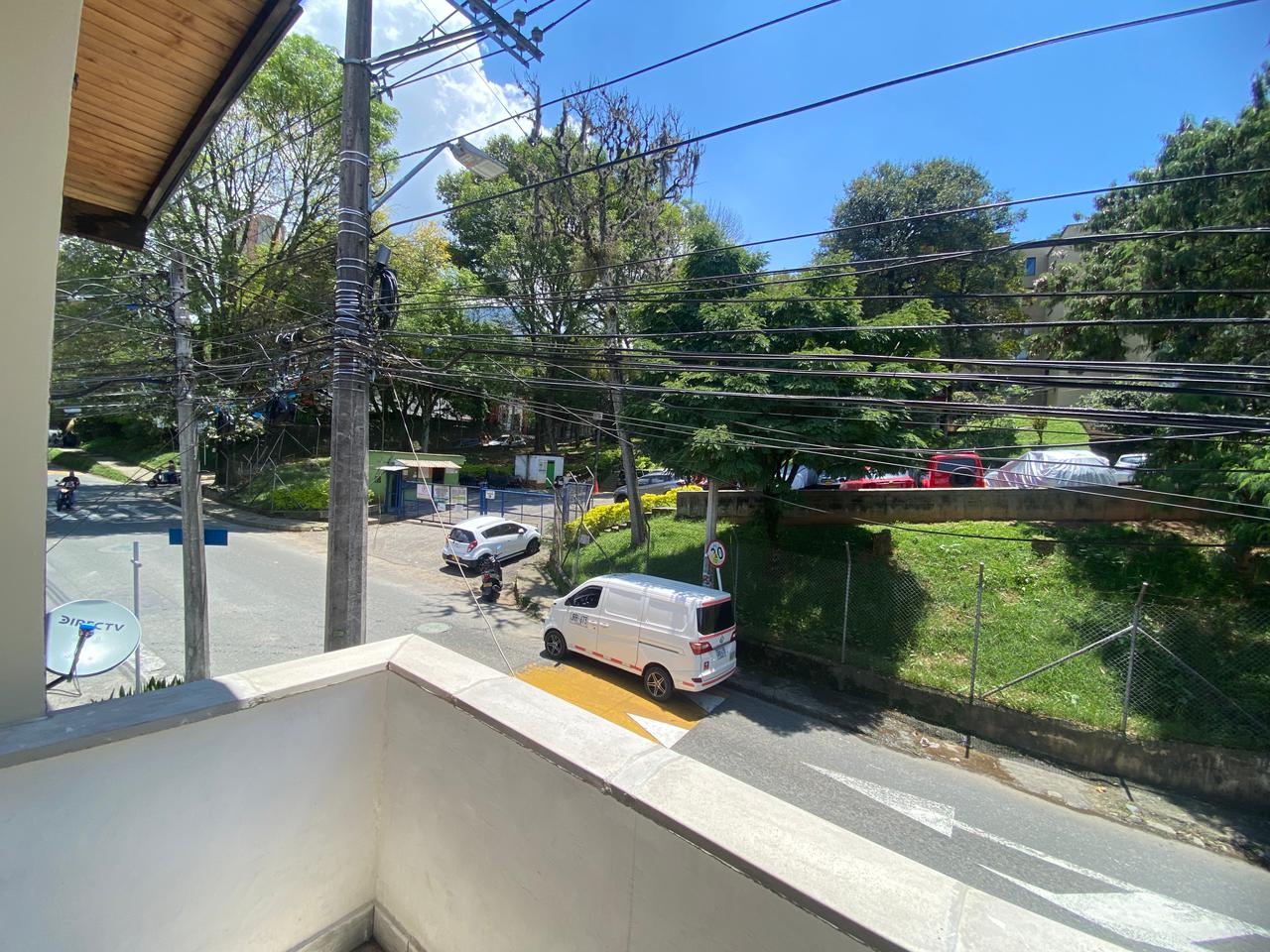 Amplia Casa para Arriendo en Buenos Aires, Medellín