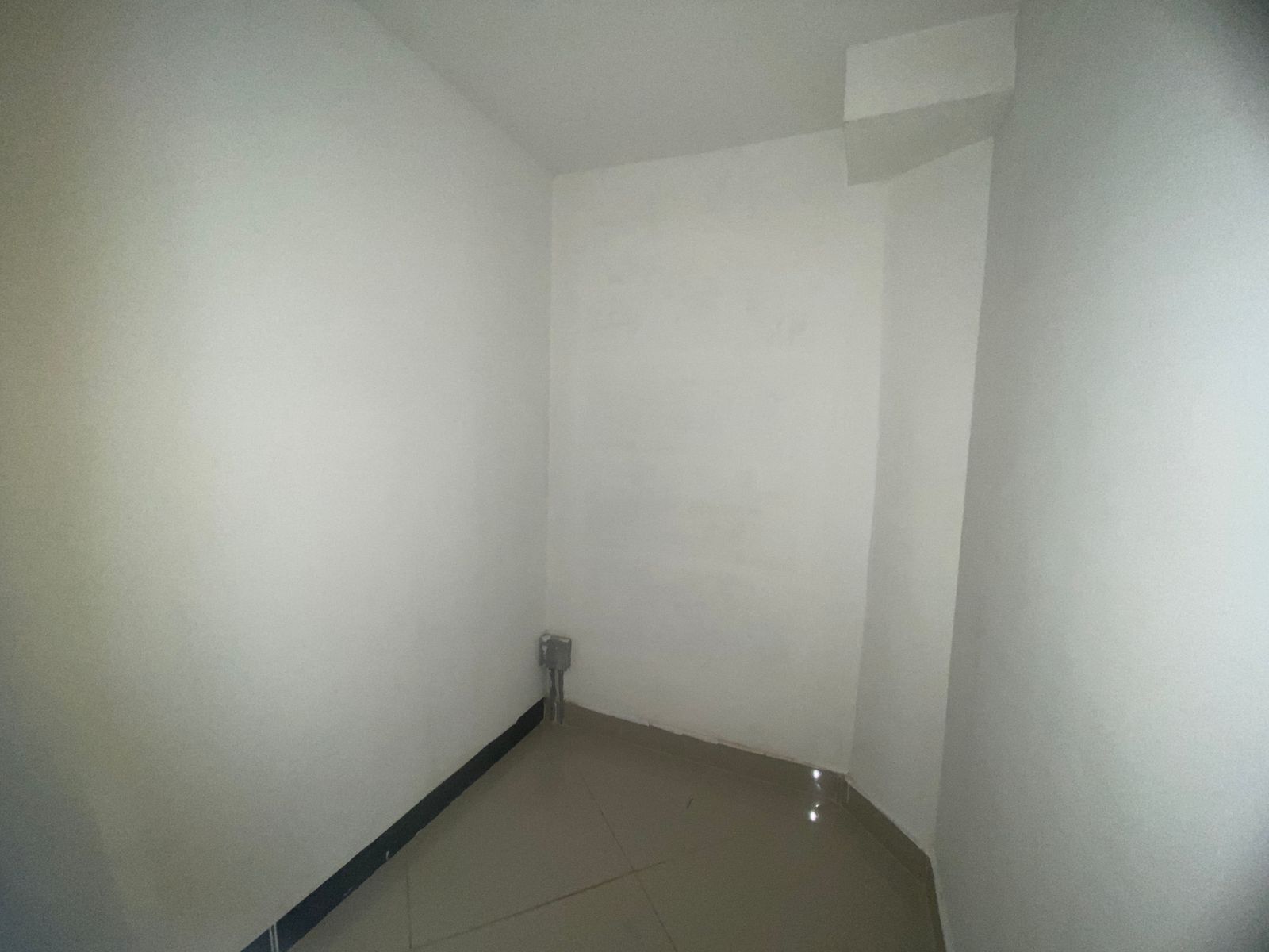 Amplia Oficina para Arriendo en Suramericana, Medellín
